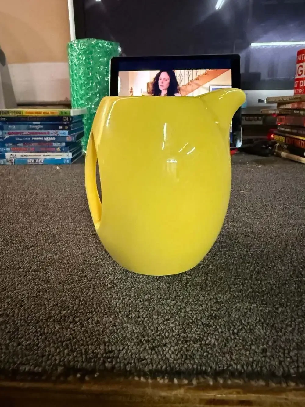 Vintage White Horse Scotch Whisky Yellow Advertising Ceramic Pitcher Pub Jug